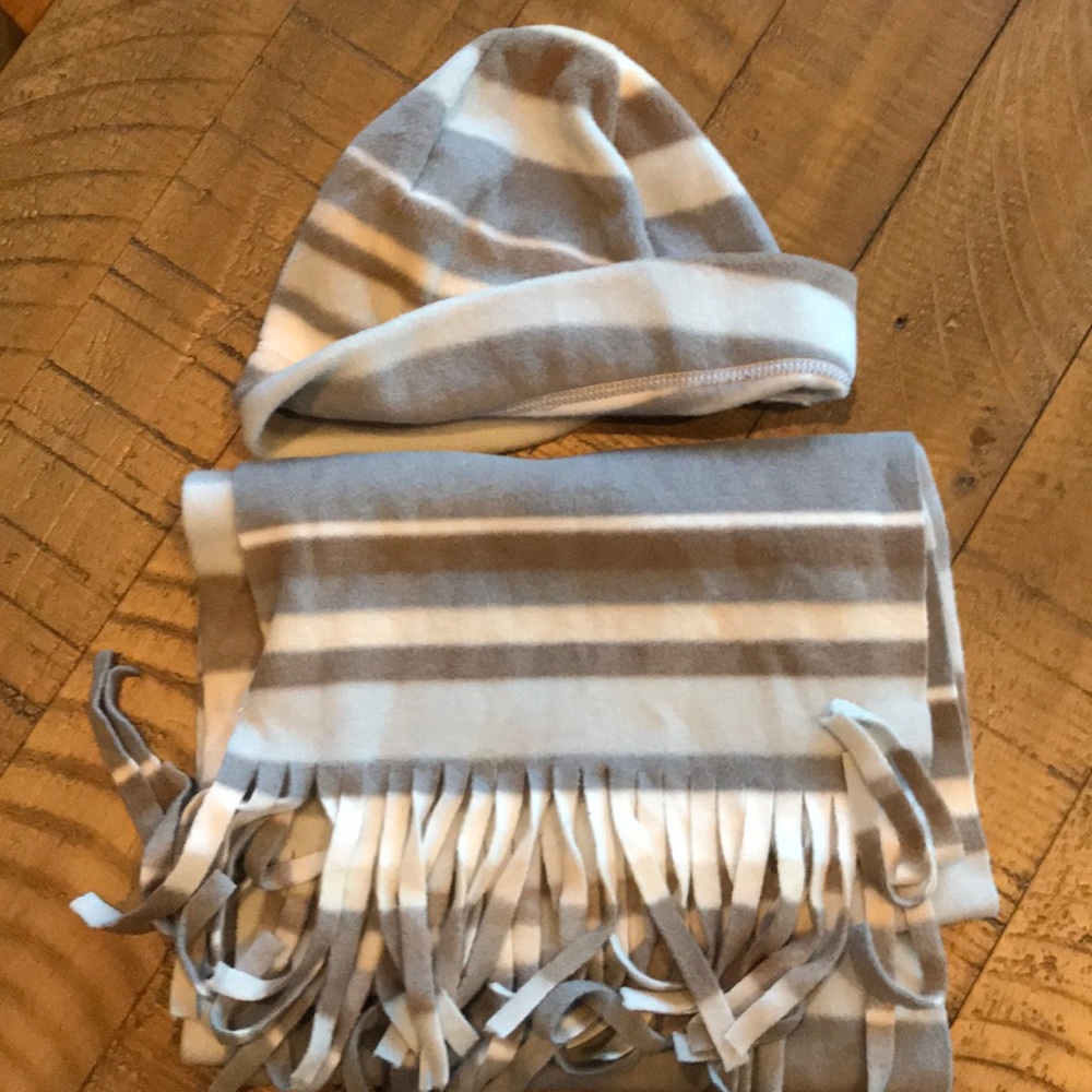 NWOT Hat and Scarf from Old Navy.